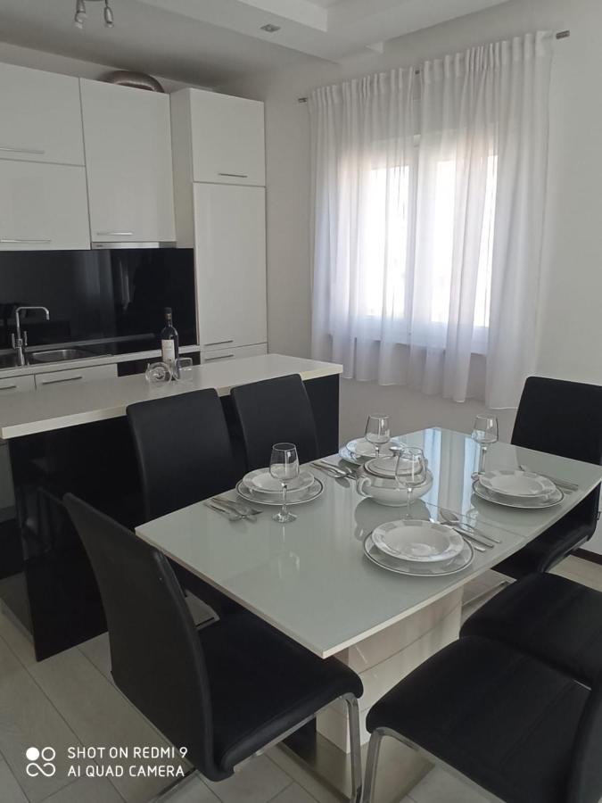 Apartman Emanuela Split Exteriör bild